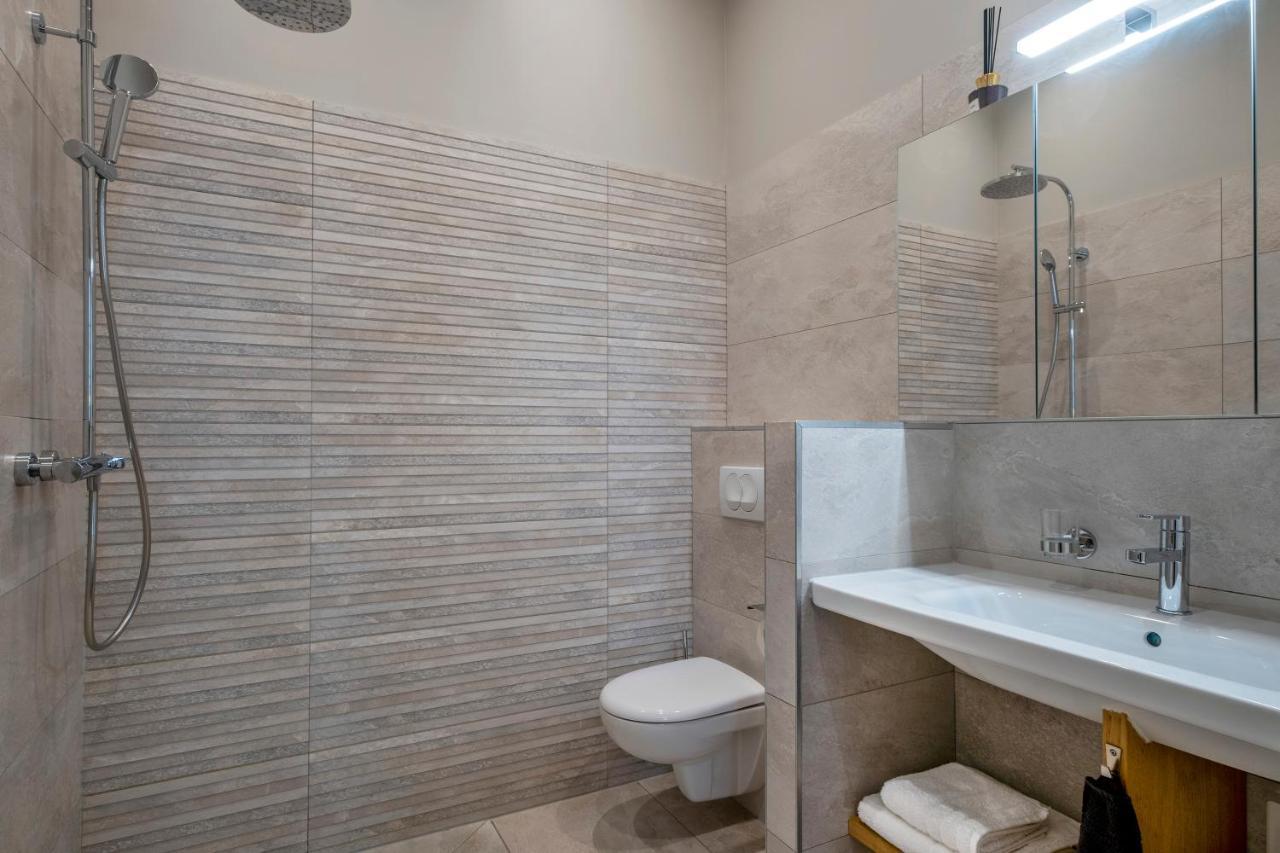 Escale Rochelaise B&B, Spa Bain Nordique Et Sauna Tonneau La Rochelle  Kültér fotó