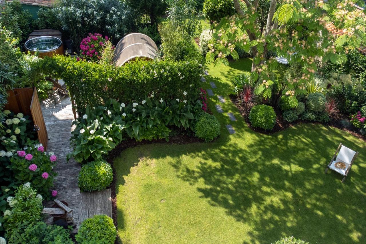 Escale Rochelaise B&B, Spa Bain Nordique Et Sauna Tonneau La Rochelle  Kültér fotó
