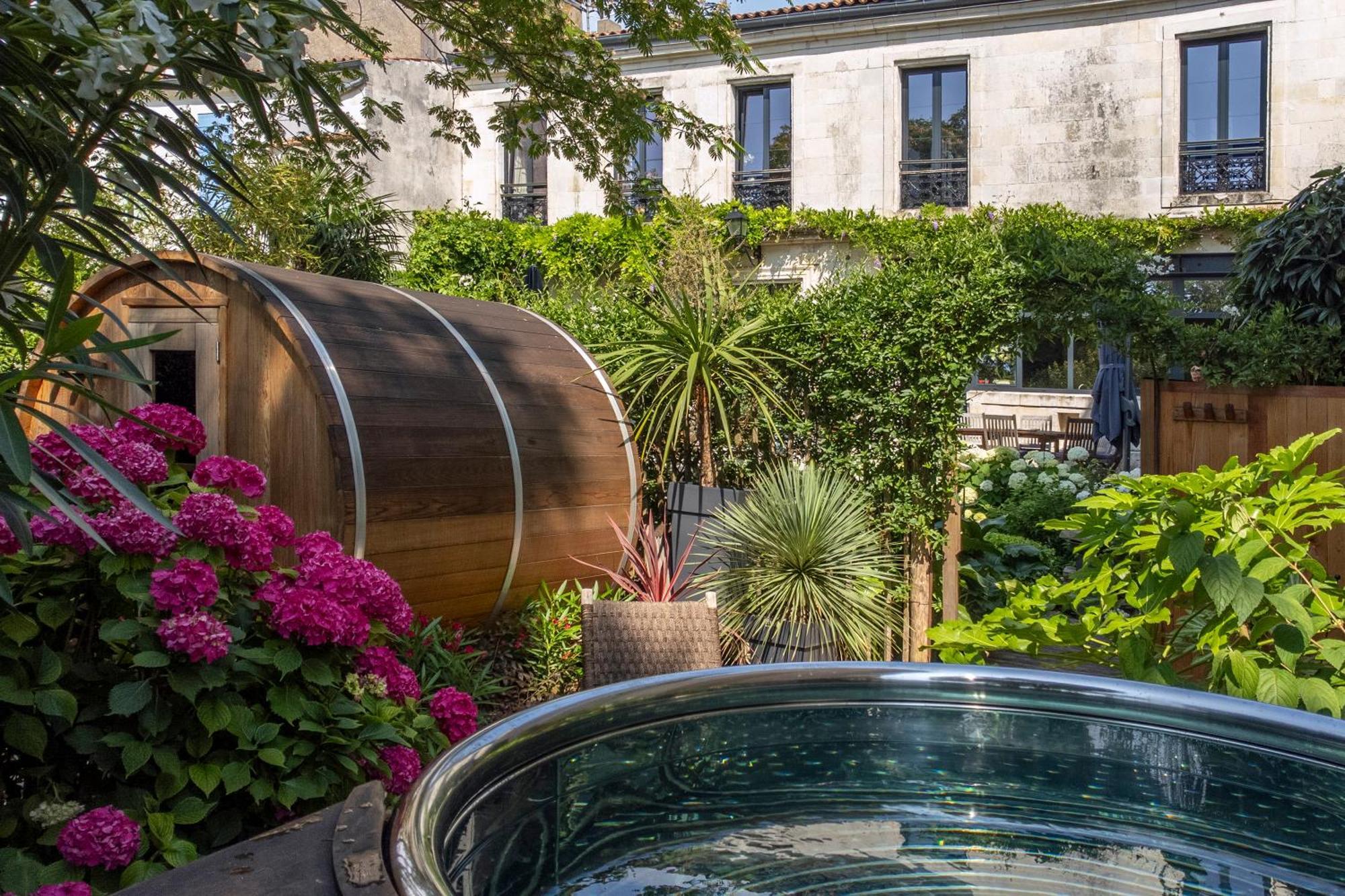 Escale Rochelaise B&B, Spa Bain Nordique Et Sauna Tonneau La Rochelle  Kültér fotó